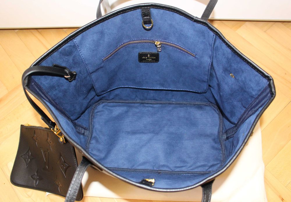 Дамската чанта Louis Vuitton Neverfull Empreinte