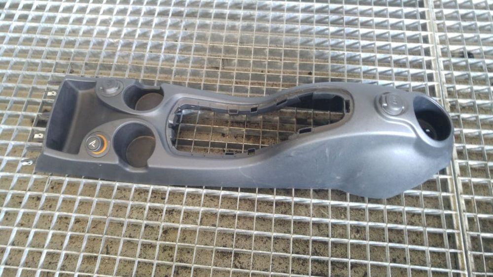 consola centrala citroen c3 picasso sh dupa 2009 9682879177