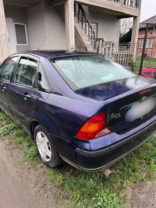 Vând Ford Focus 2002