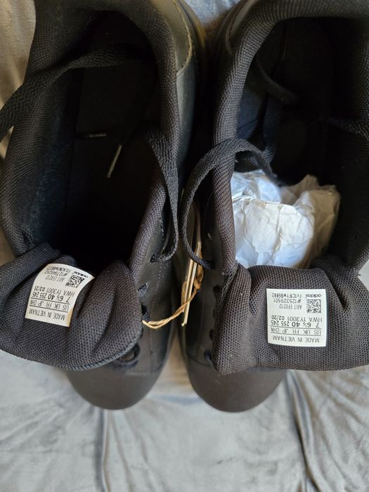 Adidasi ADIDAS noi nepurtati