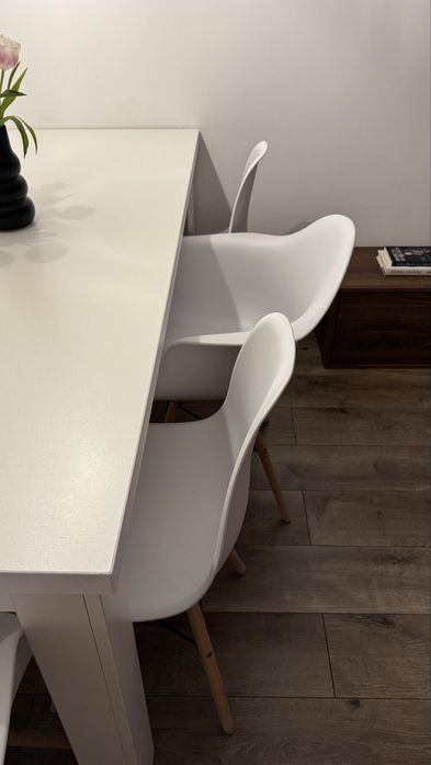 URGENT! De vanzare masa cu 7 scaune