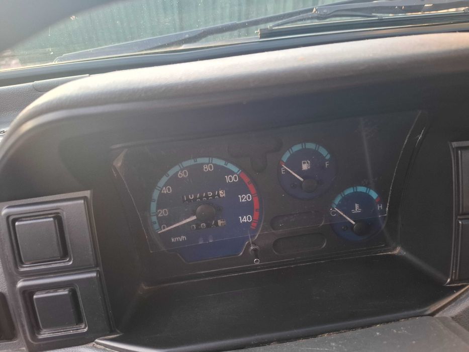 Дамас машинаси сотилади.