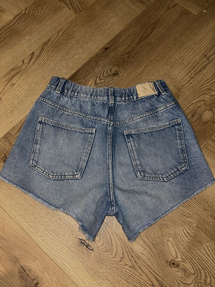 Къси гащи Zara