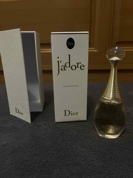 Дамски парфюм Jadore