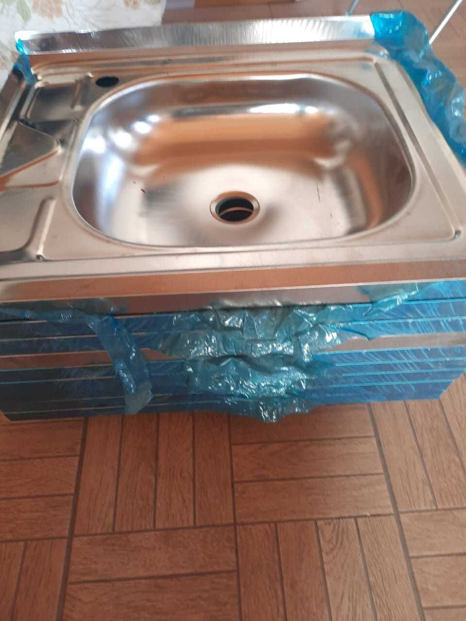 продам мойку кухонную накладную из нержавеющей стали