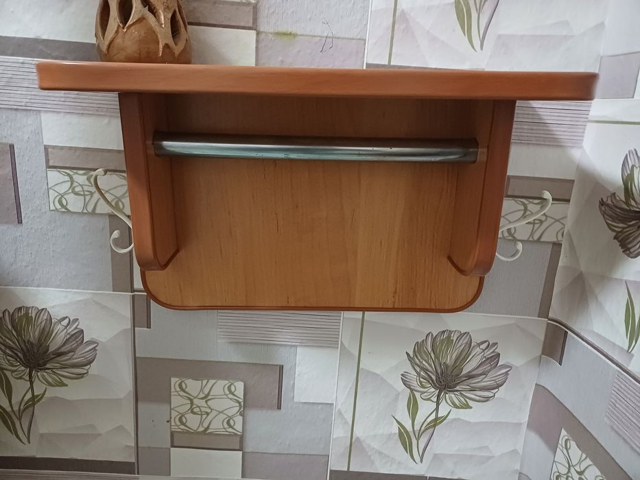 Продам полочку,в любую комнату