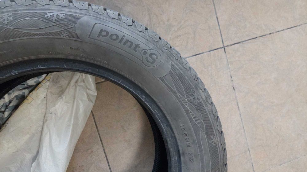 215 60 16  XL Point S