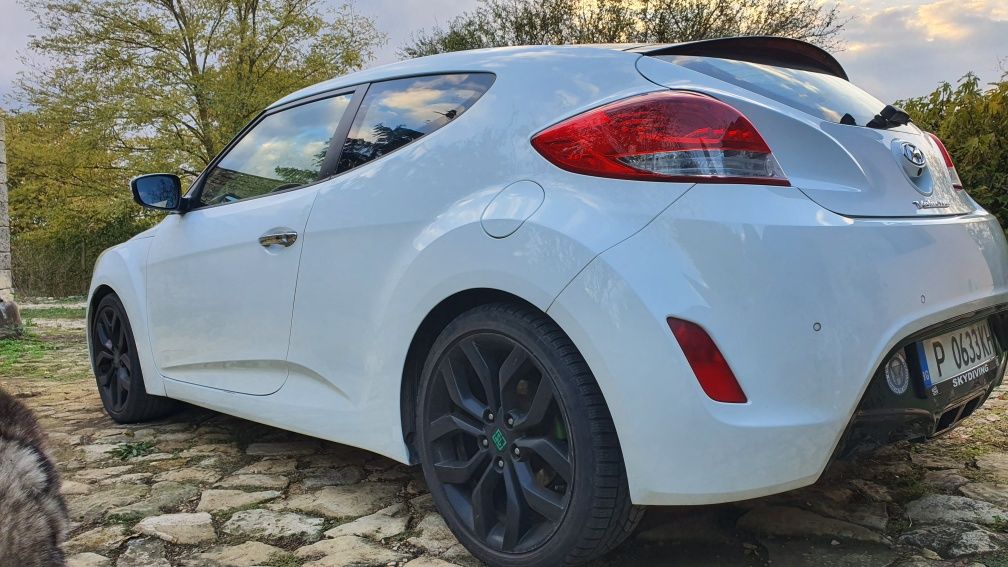 Hyundai Veloster