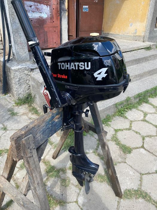 Tohatsu 4 four-stroke