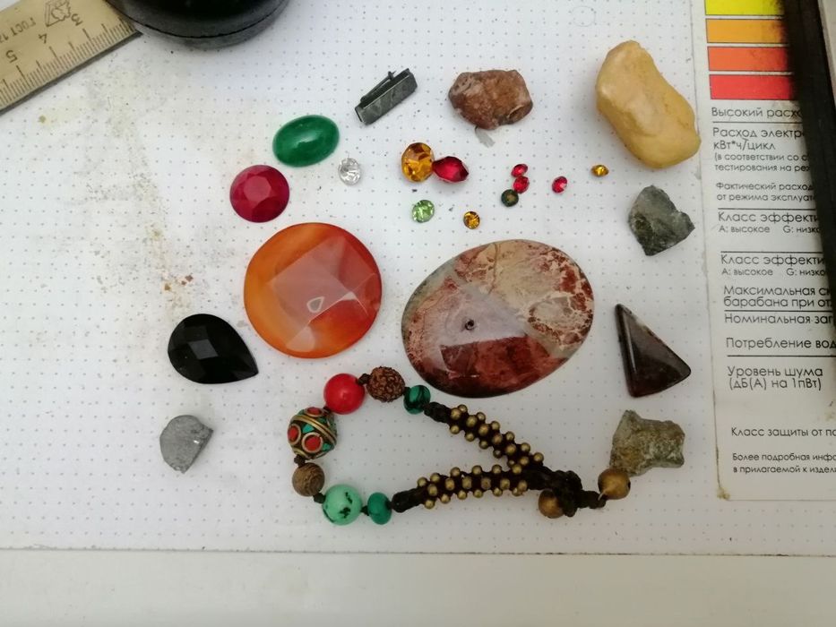 Камни марки ложки