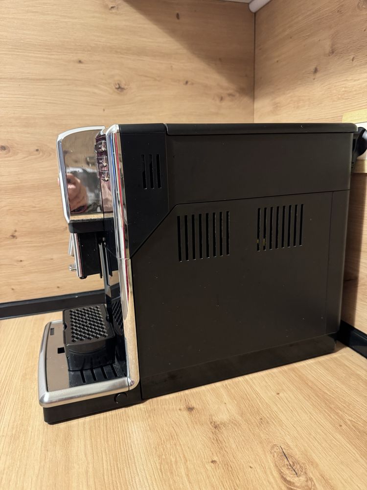 Еспресо кафемашина Philips Saeco hd8911/09