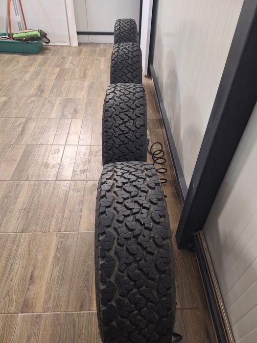 Гуми Максис 245/70/16