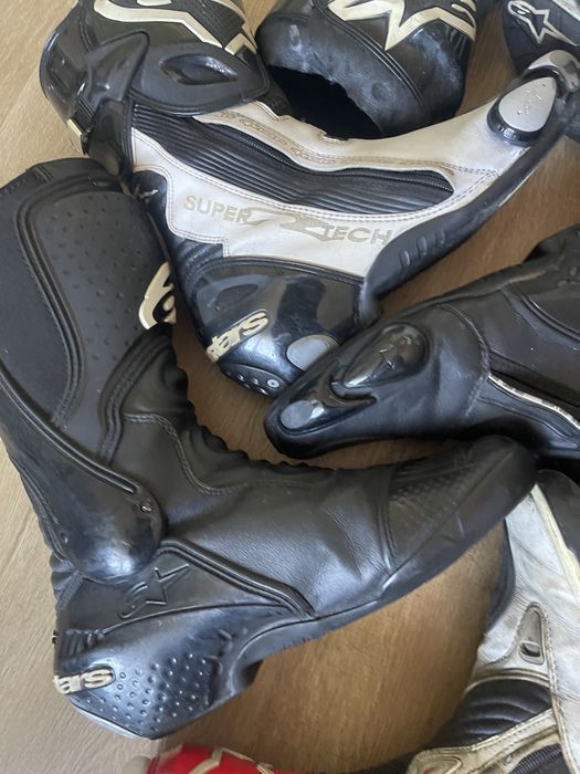 Vând/schimb cizme moto alpinestars