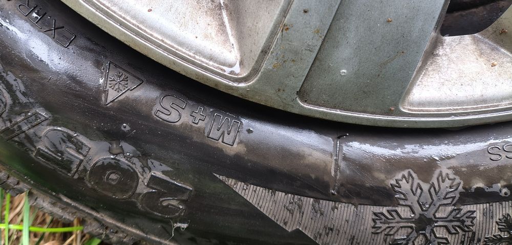 Vând 4 buc. roți iarnă 205/60R16