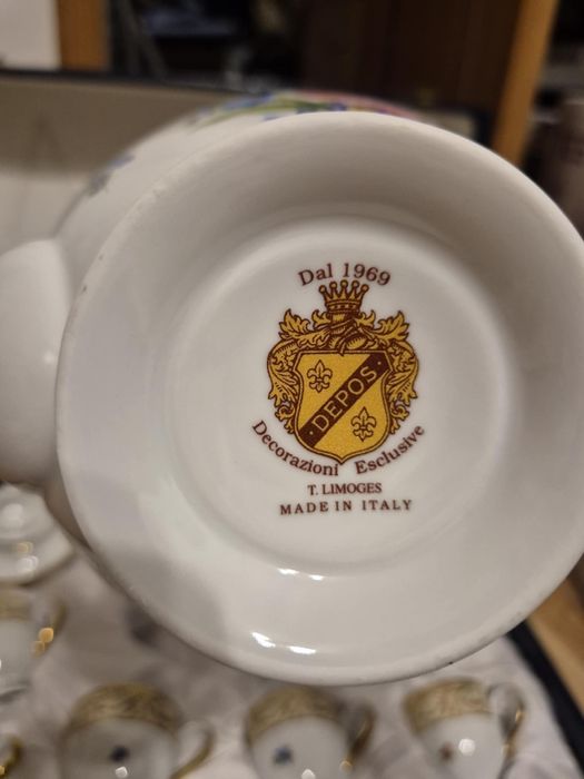 Нов автентичен порцеланов сервиз