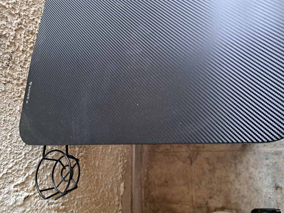 Продавам геймърско бюро Геймърско бюро Genesis Holm 200 RGB - NDS-1606