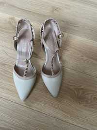 Pantofi kurt geiger carvela marimea 38