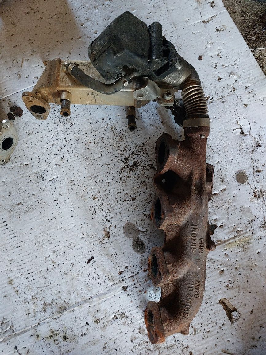 EGR охладител с изпускателен колектор E90 e91 bmw бмв n47 177кс 184кс