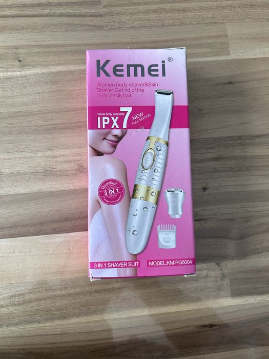 Mașină de tuns pentru femei
