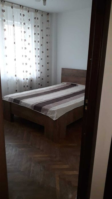 Inchiriez apartament 2 camere  ultracentral