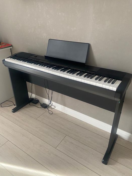 Продам цифровое фортепиано