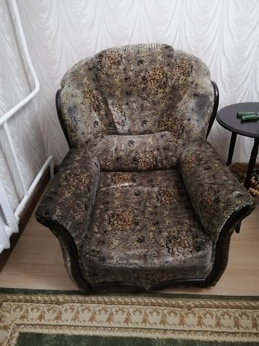 2 дивана и кресло