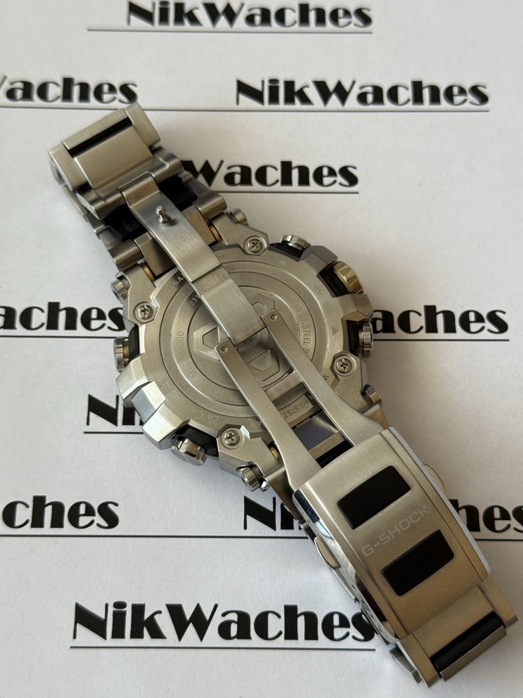 Casio MTG - B3000D - 1A9