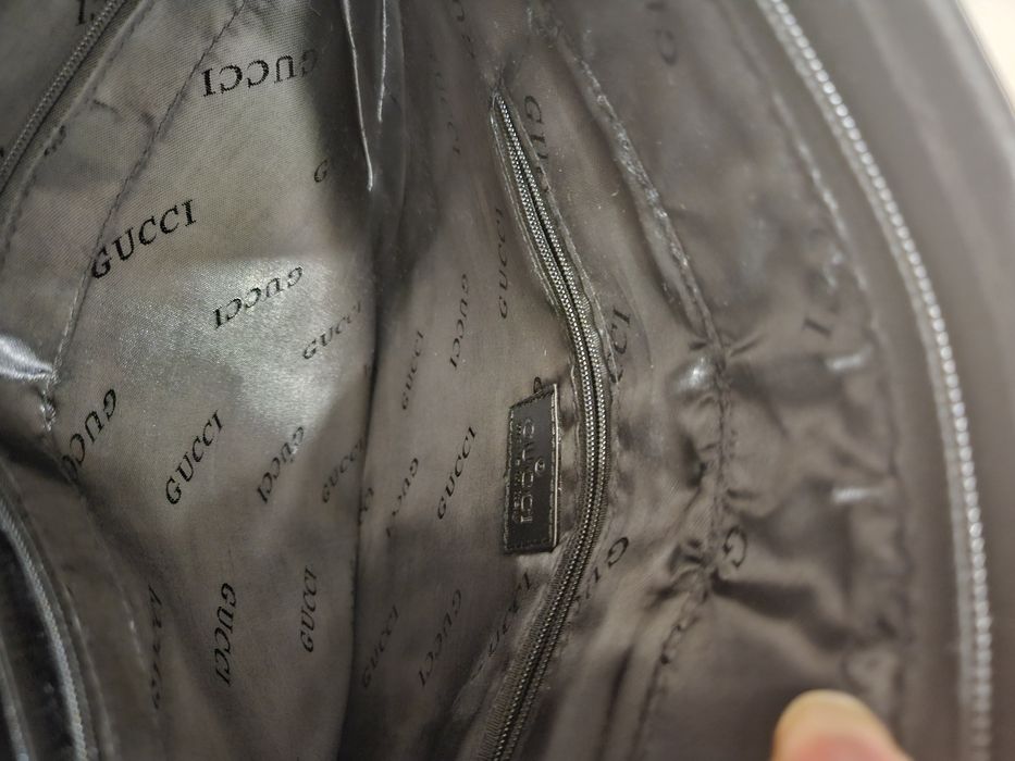 Geanta Gucci eleganta si superba.