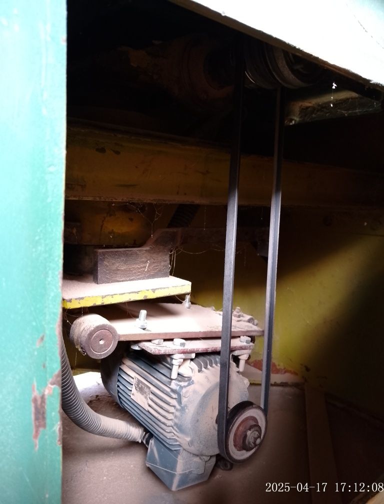 Circular cu masă mobilă