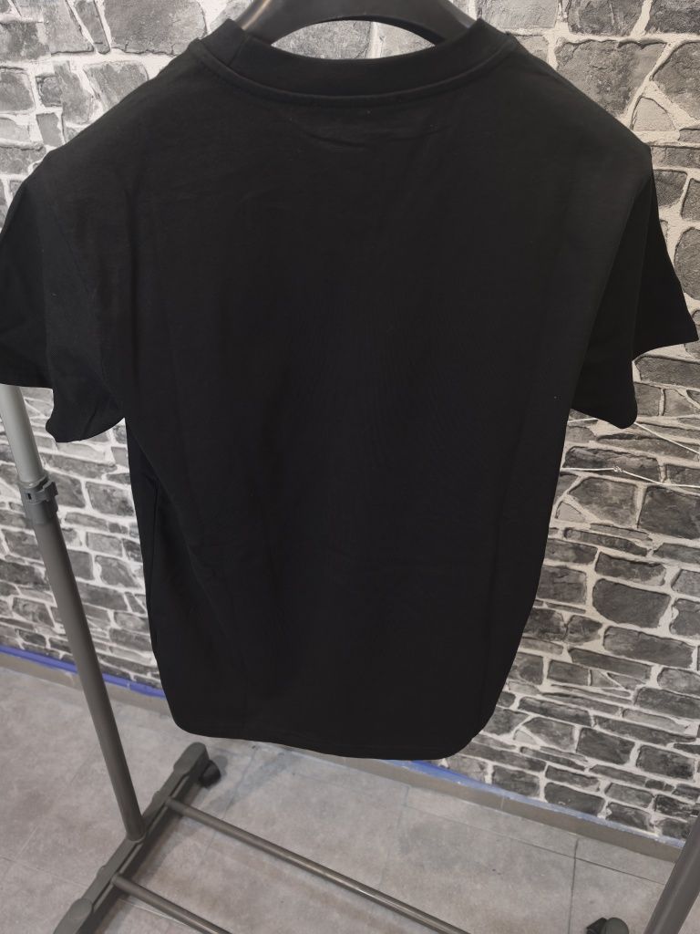 Armani тениски в черно и бяло