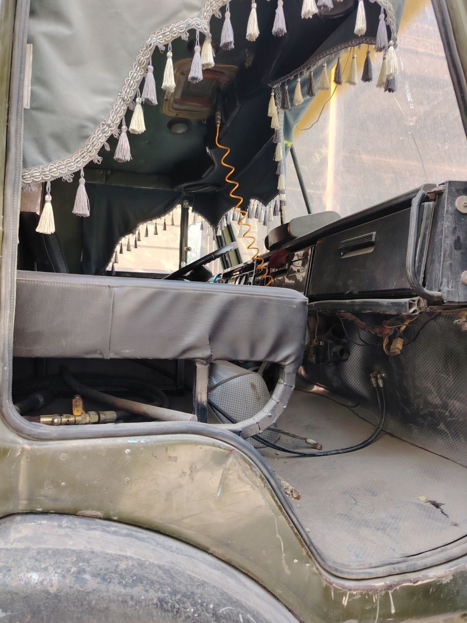 Kamaz sotiladi xolati zor 8000