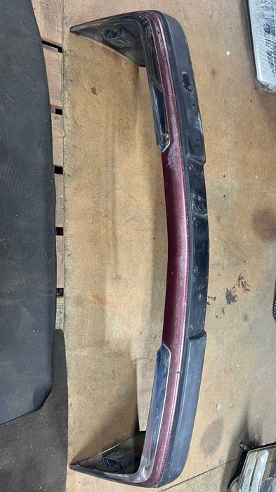 Передний бампер с дефектом Мерседес W124