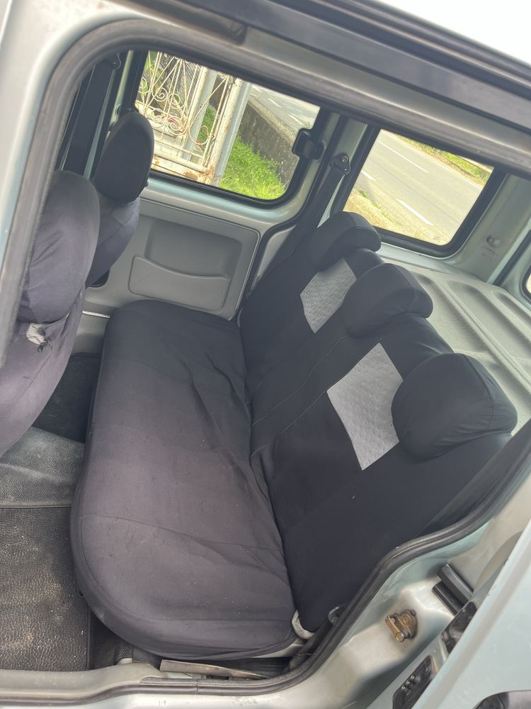 Vand urgent renault kangoo sau schimb cu dubă