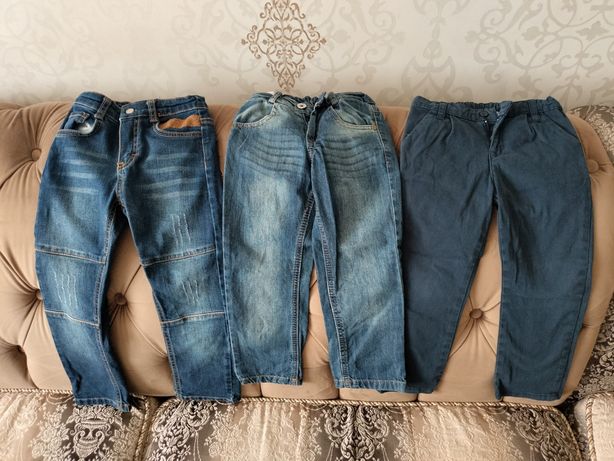 Продам джинсы детские