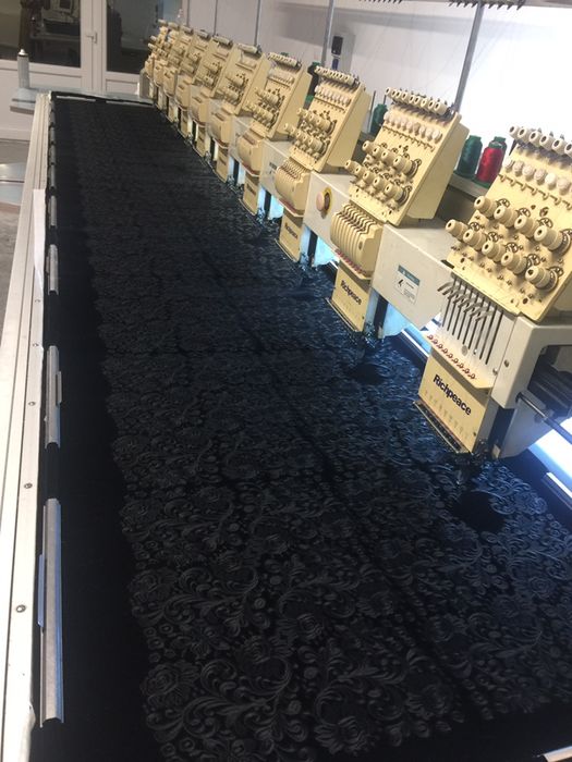 Masina de brodat industriala