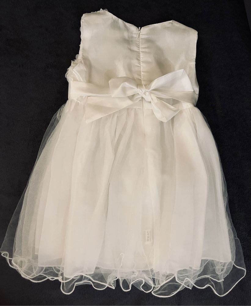 Детска / бебешка официална бяла рокля