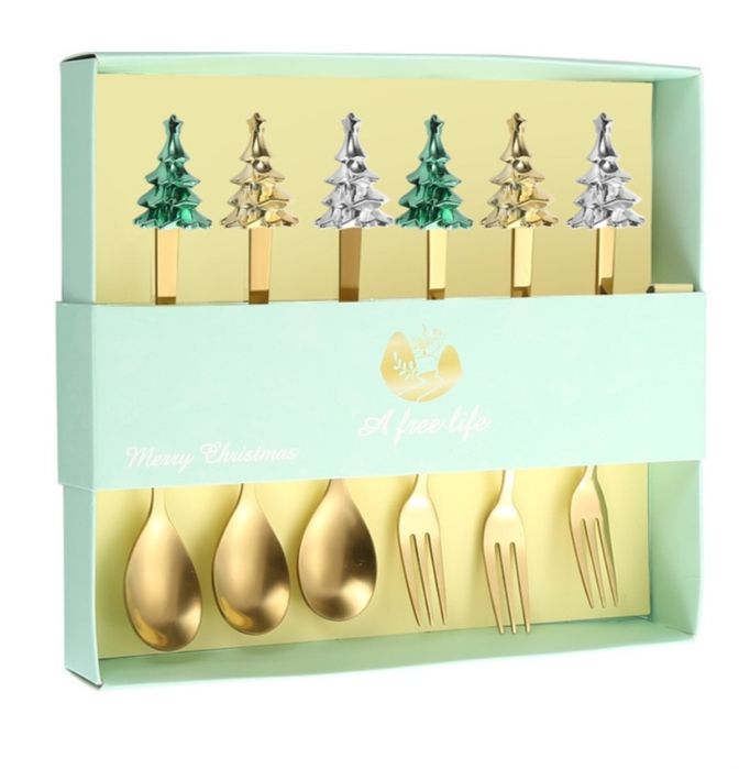 Акция!!! Продаётся новогодний набор чайных