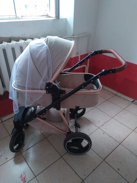 Срочно продам коляску хорошим состояние