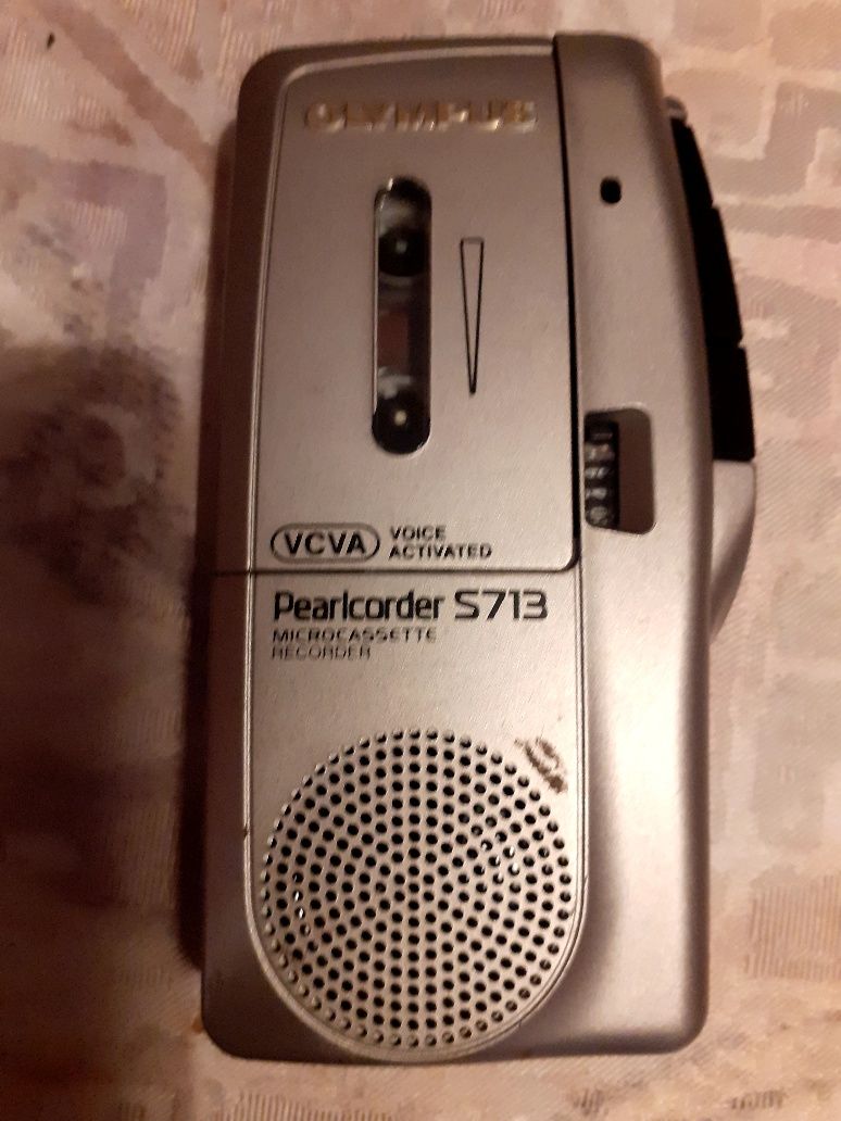 Lot de 7 aparate radio portabile si un reportofon Olympus S 713