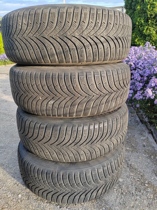 Roti iarna 195/65 R15 hankook jante tabla