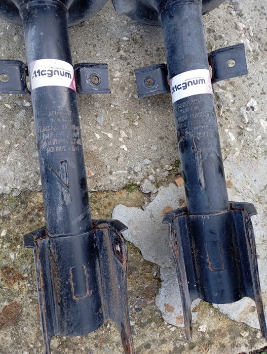 Задни амортисьори Alfa Romeo 147