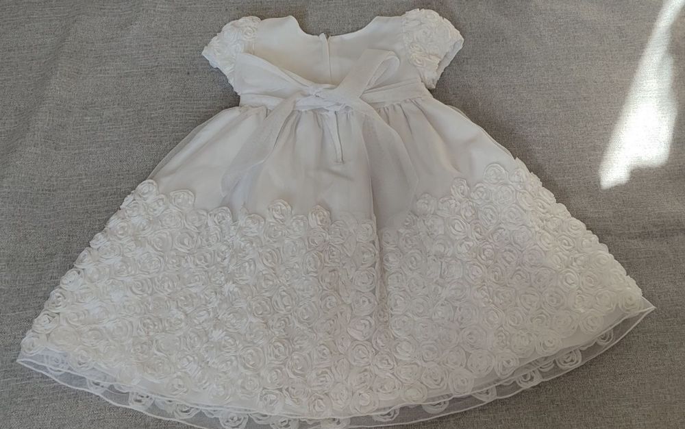Продается платье для девочки