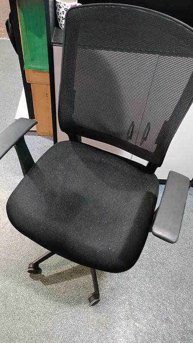 Кресло офисное в отличном состоянии
