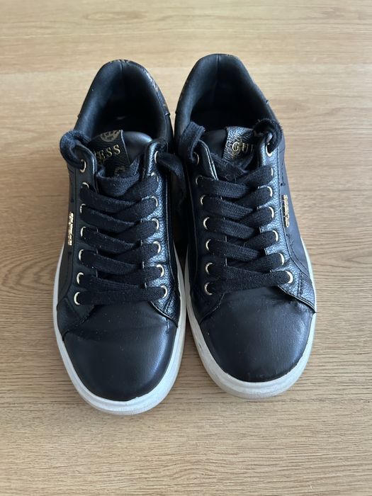 Кожени кецове Guess