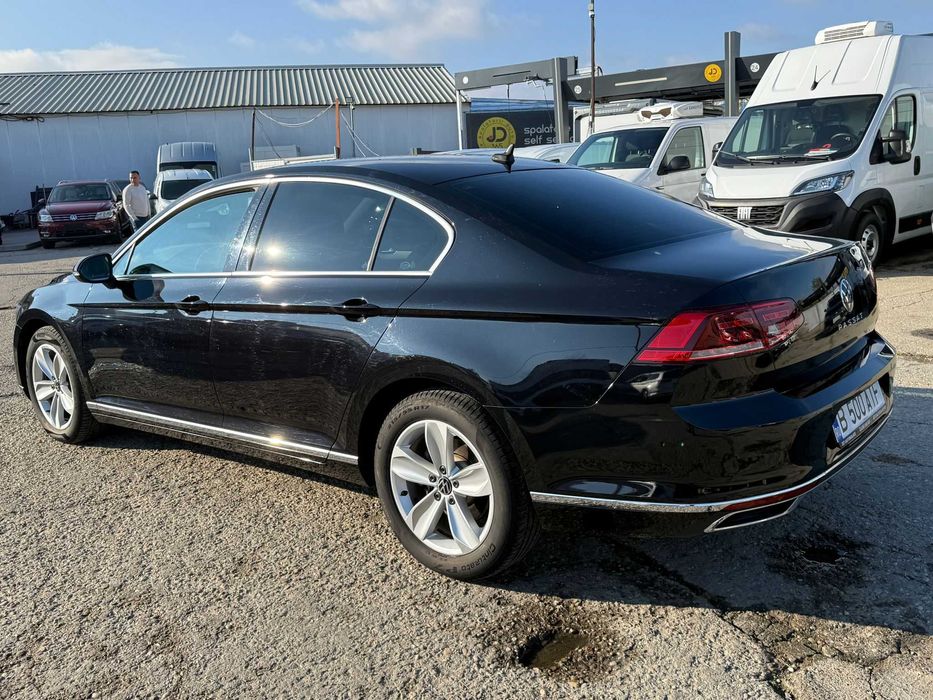 Inchirieri auto Bucuresti Vw PASSAT Berlina 2023