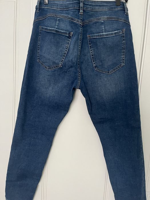 Blugi Reserved nr.42