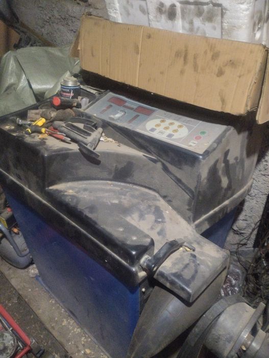 Срочно в продаже имеются балансировочный станок