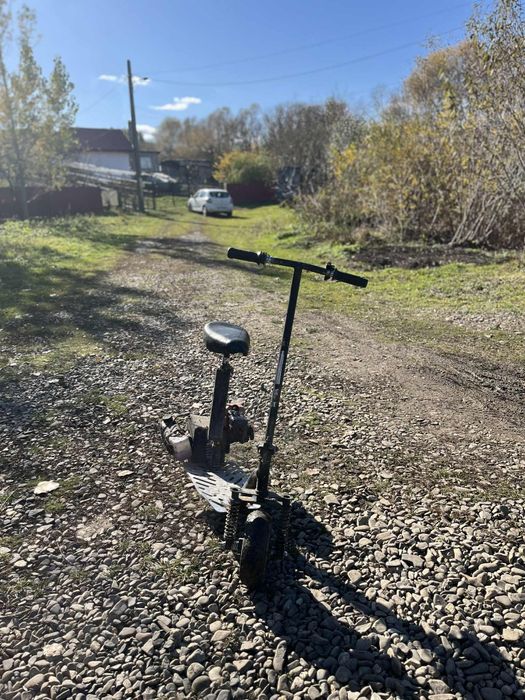 Trotineta cu motor dau si la schimb