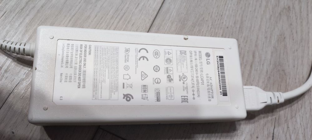 Monitor LG 27UD88 pentru piese