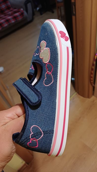 Детски пантофи за момиче